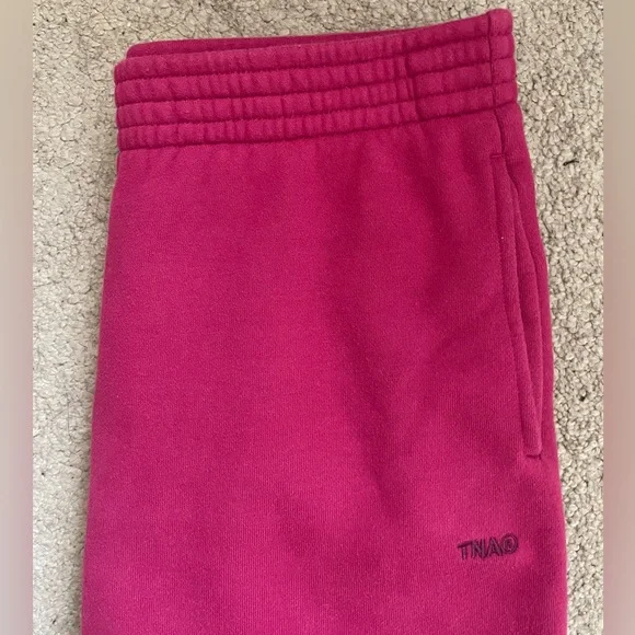 Aritzia TNA Cozy inside Fleece Sweatpants / track pants Fuchsia - Picture 3 of 4